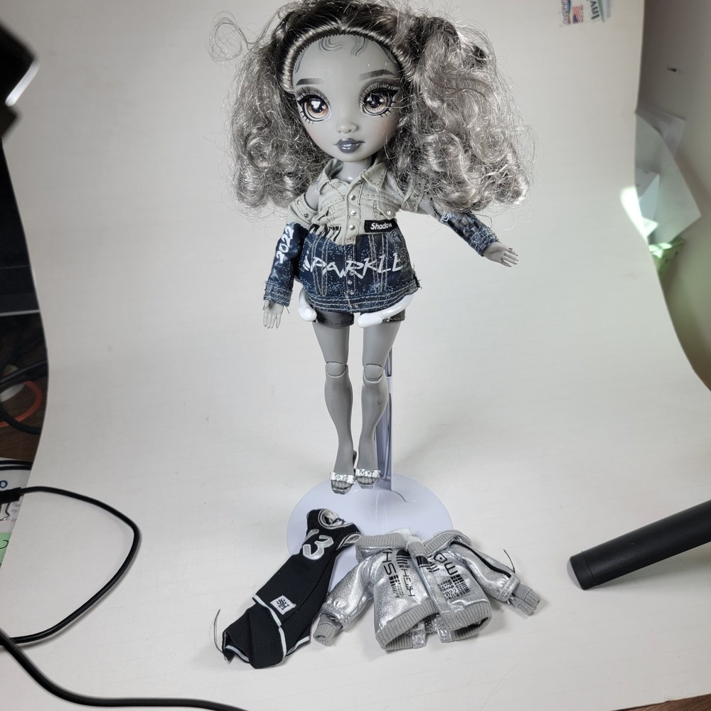 Rainbow High Shadow High Nicole Steel Doll MGA Entertainment Grey Hair